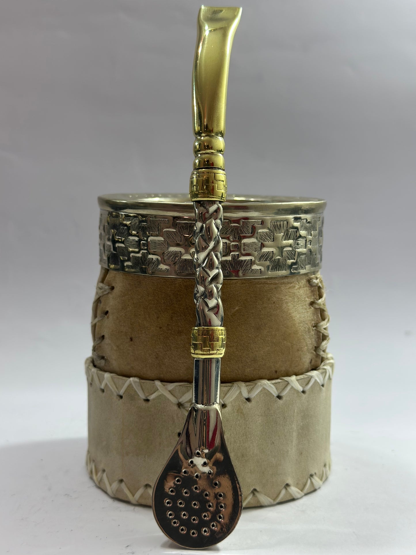 Mate Criollo Cuero Crudo de Calabaza #1 + Bombillón de Alpaca Trenzada Pico de Loro