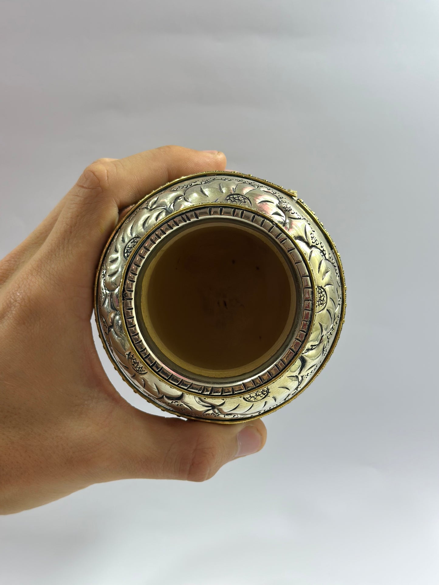 Torpedo De Calabaza Trabajado En Cuero Crudo / Virolón Uruguayo Lacre con Doble Hebra de bronce