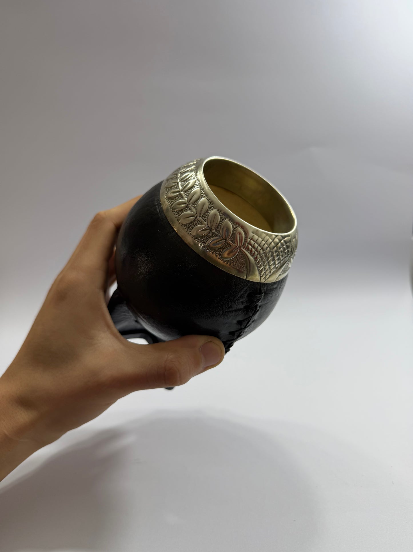 Mate Torpedo Premium Negro De Calabaza Virolon Uruguayo Artesanal Al Lacre 𝗟𝗔𝗨𝗥𝗘𝗟
