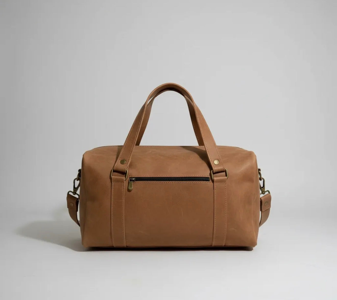 Bolso Viajero de Cuero “KAYANO”