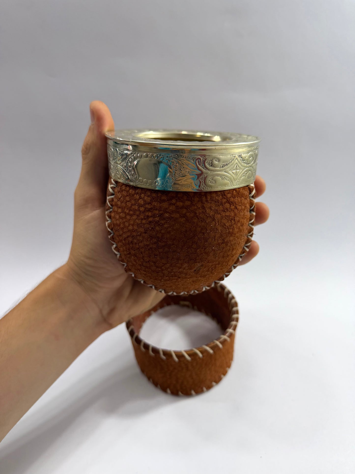 Mate Criollo Premium trabajado en Cuero Carpincho