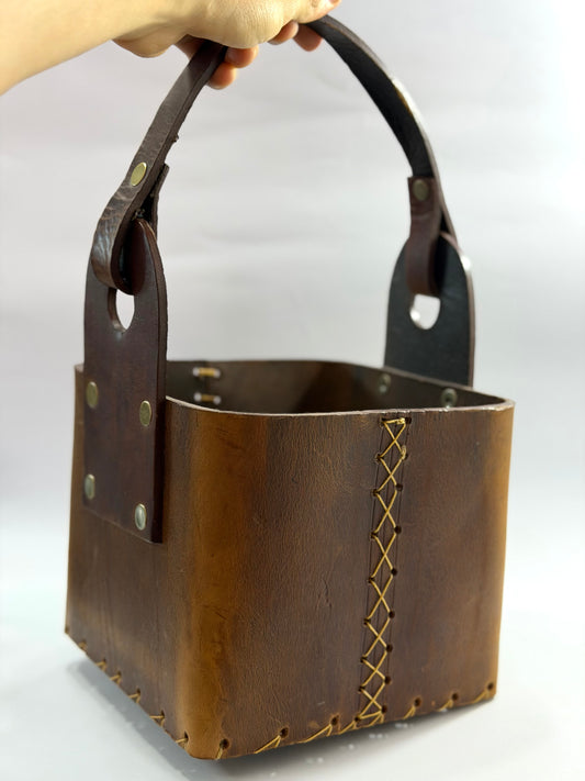 Matera de cuero tradicional 4 compartimentos Cuero Café Diseño #1