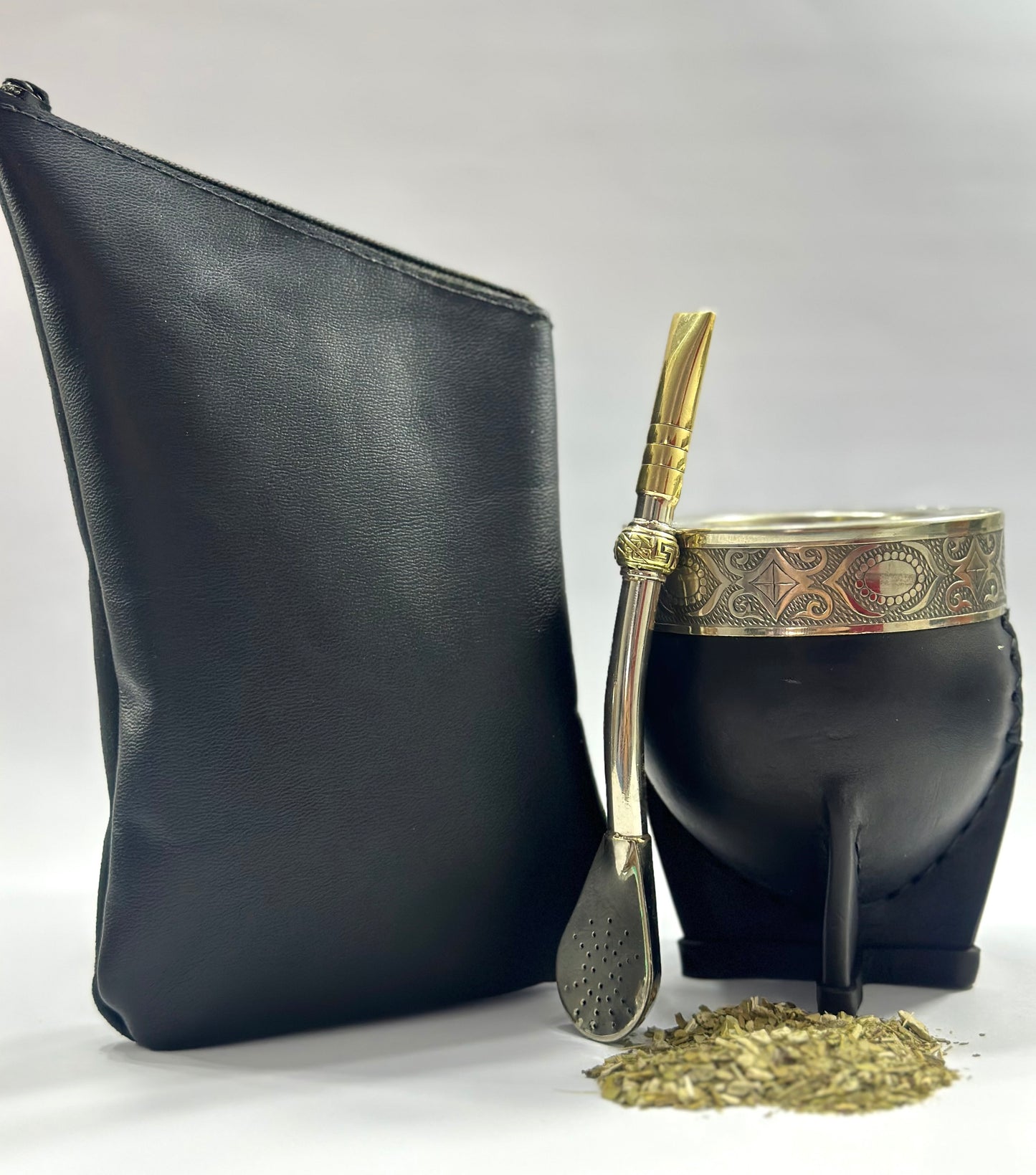 Mate Imperial Calabaza Cuero Liso Negro + Yerbero de Cuero Negro + Bombillon de Alpaca Recto