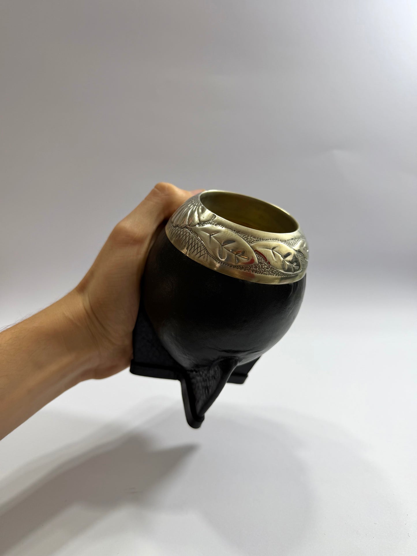 Mate Torpedo Premium Negro De Calabaza Virolon Uruguayo Artesanal Al Lacre 𝗛𝗢𝗝𝗔𝗦 𝗬 𝗙𝗟𝗢𝗥.