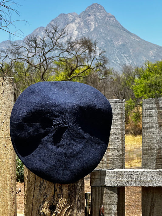 Boina Gaucha de Hilo Azul Marino / Vuelo 32 cm