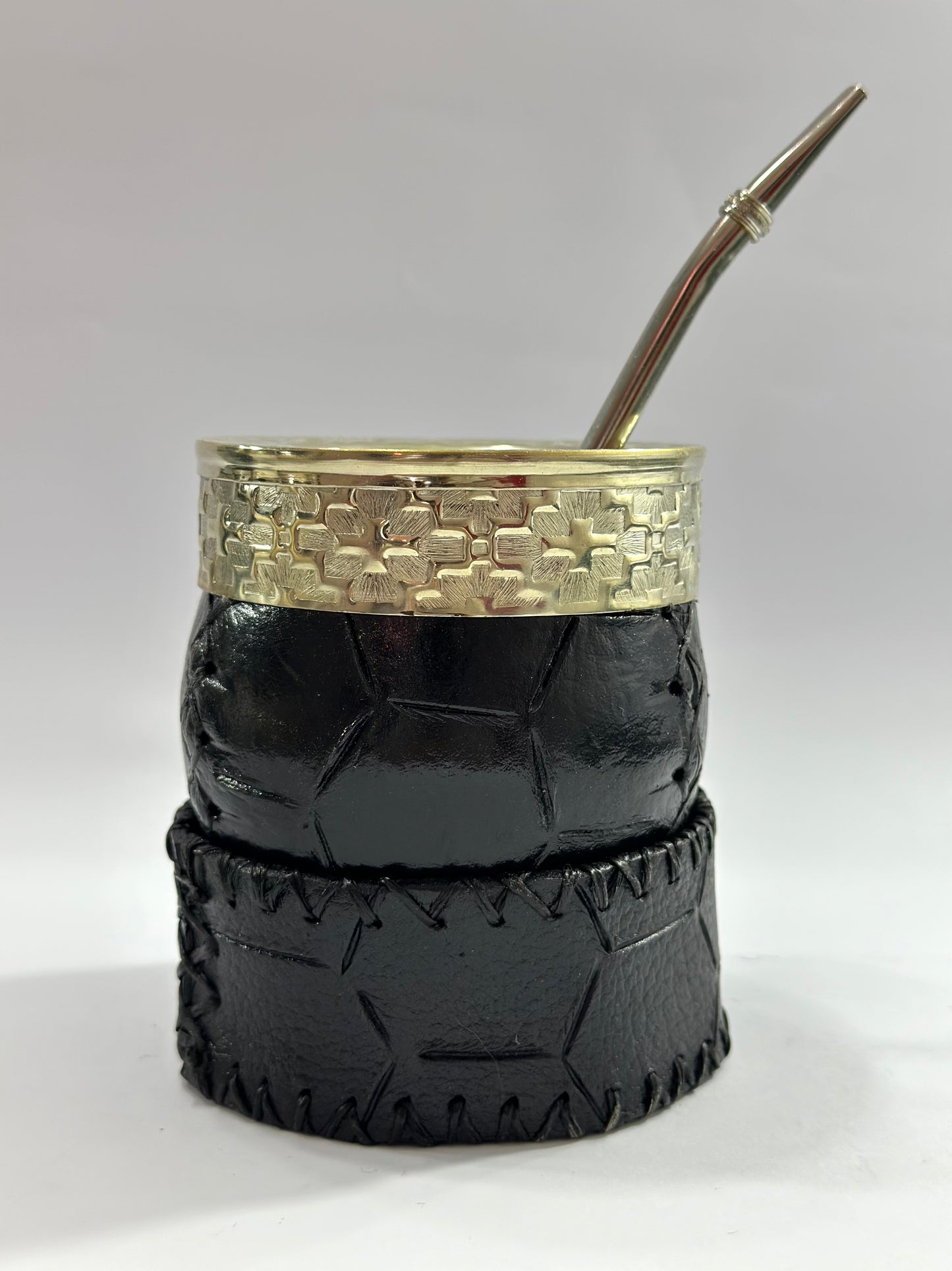 Mate Criollo Negro Labrado Diseño Balón de Fútbol + Bombilla de Acero Tradicional