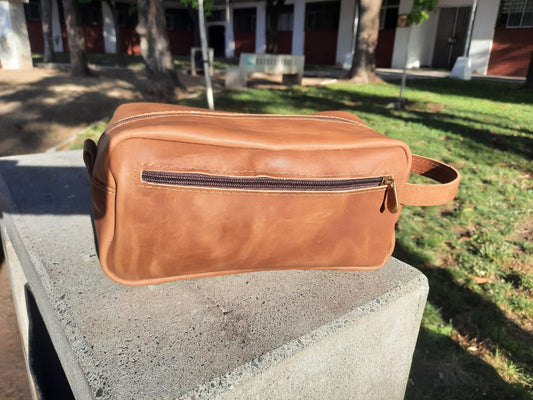 Neceser de Cuero Unisex Café / Medida 26x12x12