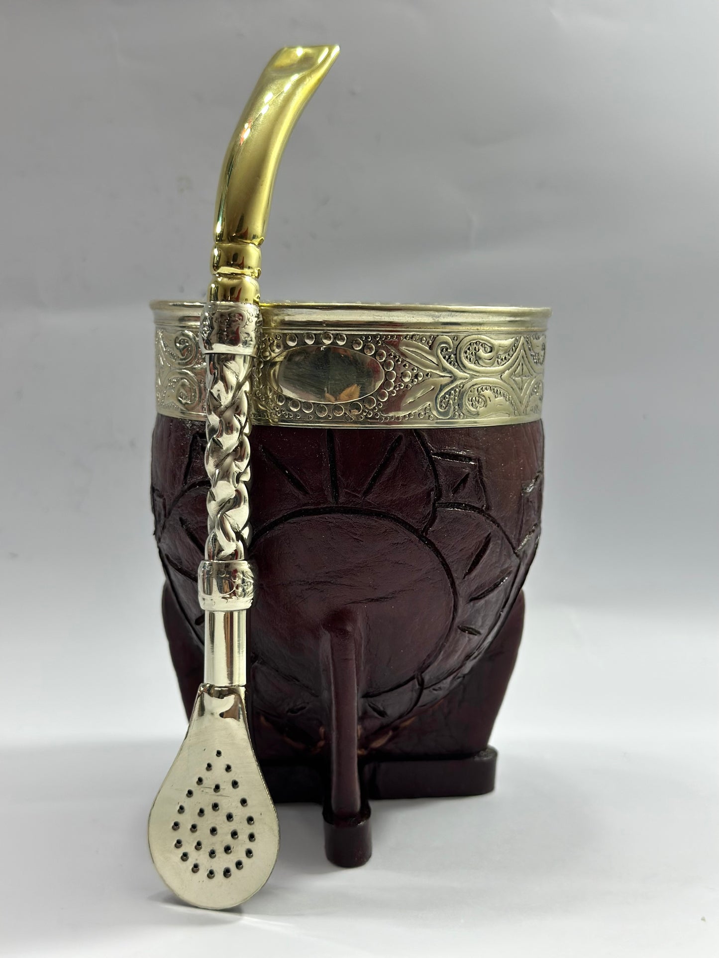 Mate Imperial Café Borravino Cuero Labrado Diseño Flor